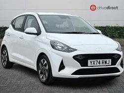 Special solid paint atlas white Used 2024 Hyundai i10 Advanced Hatchback | £13,687 (Fair price)