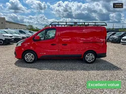 Red Used 2015 Renault Trafic Van | £5,989 (Fair price)