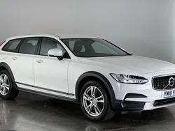 Used 2019 Volvo V90 CC Estate | £15,350 (Good price)