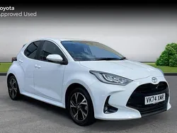 White Used 2024 Toyota Yaris Hybrid Design Hatchback | £20,216 (Good price)