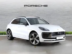 Carrara white metallic Used 2022 Porsche Macan SUV | £54,900 (A bit pricey)