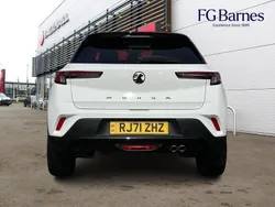 White Used 2022 Vauxhall Mokka SRi SUV | £13,255 (Good price)