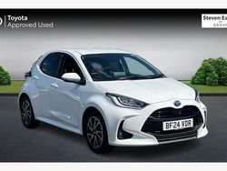 Used 2025 Toyota Yaris Hybrid Design Hatchback | £19,878 (Fair price)