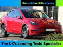 Red Used 2022 Tesla Model Y Long Range AWD SUV | £23,995 (Good price)