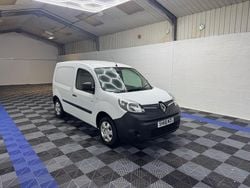 White Used 2019 Renault Kangoo Business | £3,495 (Super price)