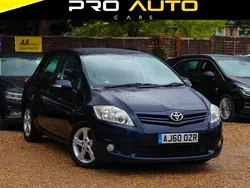 Blue Used 2011 Toyota Auris Hatchback | £2,301 (Good price)
