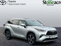Silver Used 2022 Toyota Highlander Premium SUV | £40,000 (Fair price)