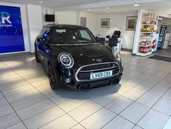 Black Used 2019 Mini Cooper S Hatch Hatchback | £13,993 (Fair price)