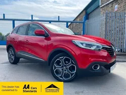 Red Used 2017 Renault Kadjar Dynamique SUV | £6,890 (Fair price)