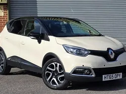 White Used 2016 Renault Captur Dynamique SUV | £5,149 (Fair price)