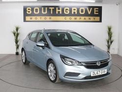 Silver Used 2017 Vauxhall Astra Hatchback | £6,989 (Fair price)
