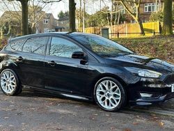 Black Used 2017 Ford Focus ST-Line Hatchback | £8,995 (Fair price)