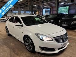 White Used 2014 Vauxhall Insignia Edition Hatchback | £3,690 (Fair price)