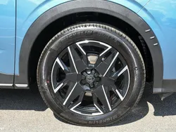Blue Used 2024 Peugeot 3008 GT SUV | £31,396