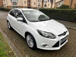 White Used 2014 Ford Focus Zetec Hatchback | £2,490 (Fair price)