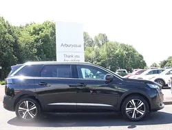 Black Used 2023 Peugeot 5008 GT MPV | £25,816 (Fair price)