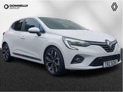 Solid glacier white Used 2022 Renault Clio V SE Hatchback | £13,990 (Fair price)