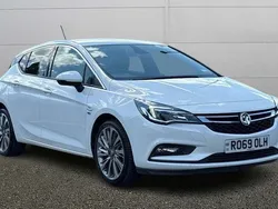 White Used 2019 Vauxhall Astra Hatchback | £11,249 (Fair price)