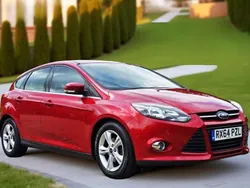 Red Used 2014 Ford Focus Zetec Hatchback | £3,895 (Fair price)