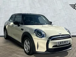 White Used 2021 Mini Cooper Classic Hatchback | £15,000 (Fair price)