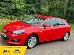 Red Used 2014 Vauxhall Astra Excite Hatchback | £2,800 (Good price)