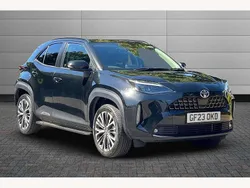 Black Used 2023 Toyota Yaris Cross SUV | £25,150 (Fair price)