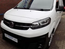 White Used 2020 Vauxhall Vivaro Van | £10,495 (Expensive)