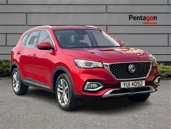 Red Used 2022 MG HS Excite SUV | £12,666 (Fair price)