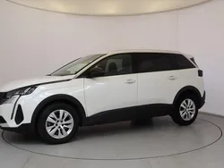 White Used 2023 Peugeot 5008 Allure+ MPV | £20,295 (Good price)