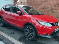 Red Used 2016 Nissan Qashqai Tekna SUV | £11,399 (Fair price)