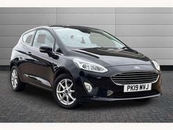 Black Used 2019 Ford Fiesta Zetec Hatchback | £7,190 (Fair price)