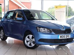 Blue Used 2015 Skoda Fabia SE Hatchback | £9,200 (Fair price)