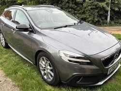Used 2016 Volvo V40 CC Pro Estate | £9,788 (Good price)