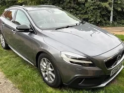 Used 2016 Volvo V40 CC Pro Estate | £9,788 (Fair price)