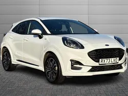 Frozen white Used 2023 Ford Puma ST-Line Hatchback | £16,300 (Fair price)