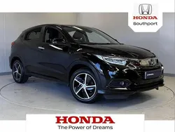 Crystal black Used 2019 Honda HR-V SE SUV | £13,995 (Fair price)