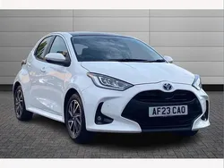 Pure white Used 2023 Toyota Yaris Hybrid Design Hatchback | £16,250 (Fair price)