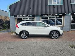 White Used 2015 Honda CR-V SR SUV | £7,495 (Fair price)