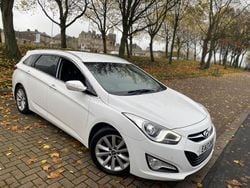 White Used 2013 Hyundai i40 Style Estate | £2,980 (Good price)
