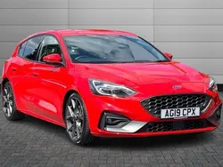 Race red Used 2019 Ford Focus ST Hatchback | £17,250 (Fair price)
