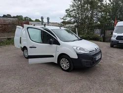 White Used 2016 Citroën Berlingo MPV | £3,950 (Super price)
