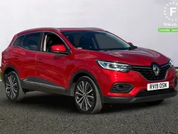 Red Used 2019 Renault Kadjar Iconic SUV | £11,899 (Fair price)