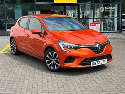 Valencia orange Used 2022 Renault Clio V Iconic Hatchback | £13,495 (Fair price)