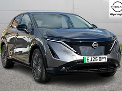 Grey New 2025 Nissan Ariya Evolve SUV | £38,551 (Expensive)