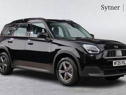 Black New 2025 Mini Countryman SUV | £31,000 (Super price)