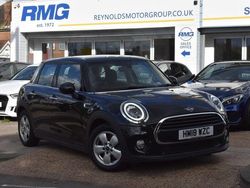 Black Used 2018 Mini Cooper Hatch Hatchback | £8,950 (Good price)