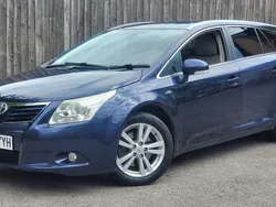 Blue Used 2009 Toyota Avensis T4 Estate | £2,995 (Super price)