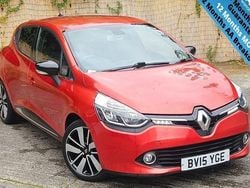 Red Used 2015 Renault Clio IV Dynamique Hatchback | £4,850 (Fair price)