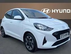 White Used 2024 Hyundai i10 Advanced Hatchback | £14,583 (Fair price)
