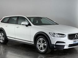 White Used 2018 Volvo V90 CC Estate | £14,500 (Super price)